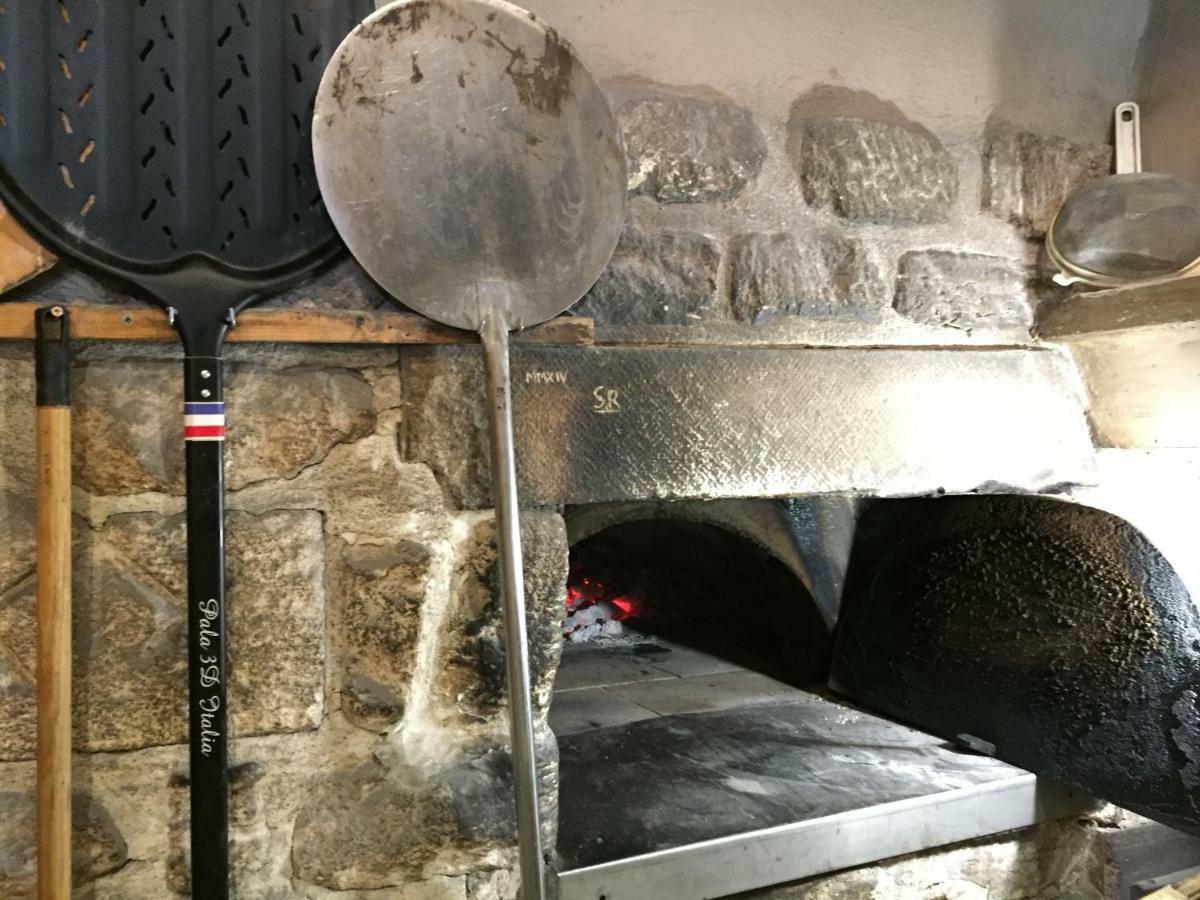 La Flambee Otel Bonnieux Dış mekan fotoğraf